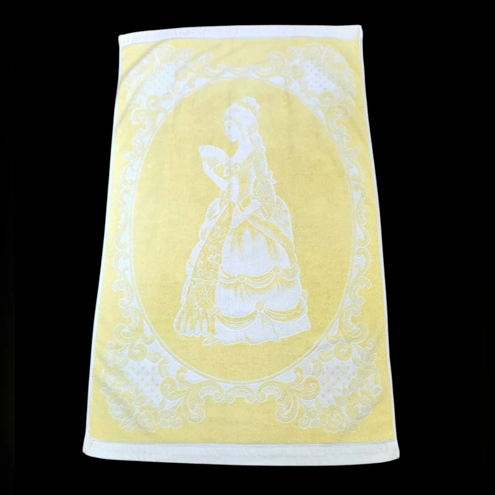 Vintage Damask French Rococo Bath Towel Yellow White 48 x 28 in Victorian Cotton